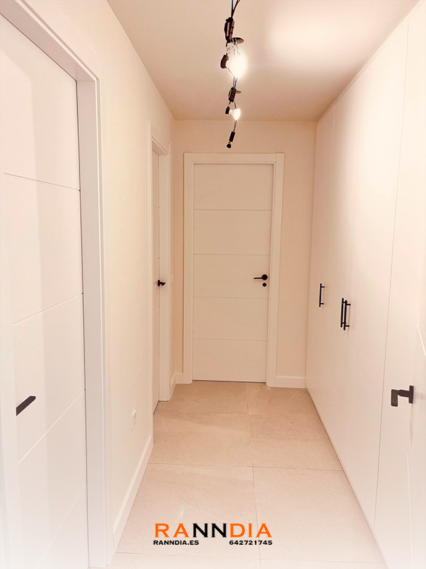 Puerta de interior modelo 3 en Estepona